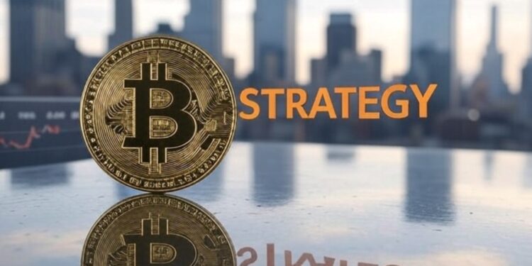 Bitcoin, el nombre de la empresa Strategy y gráficas de precio de mercado.