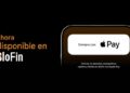 Teléfono con Apple Pay, fondo negro y logo de BloFin.