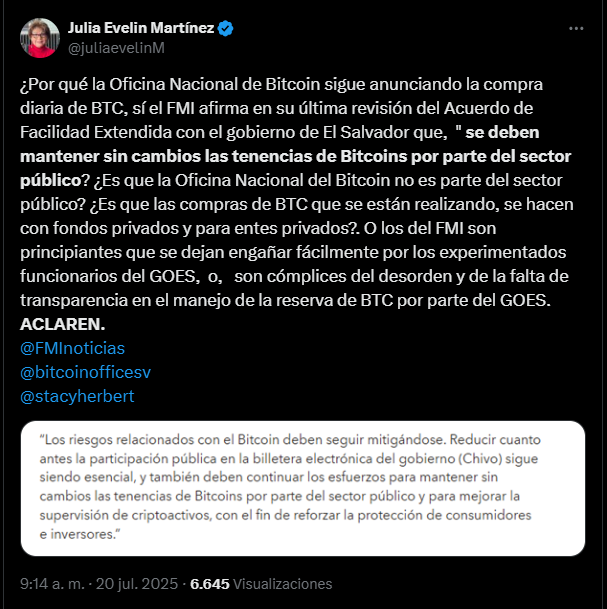 Un mensaje en X de la economista salvadoreña Julia Martínez.