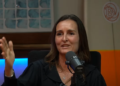 Gaelle, emprendedora estadounidense que construye un refugio para bitcoiners en El Salvador.