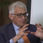 Piero Cipollone, miembro del Comité Ejecutivo del BCE, hablando sobre el euro digital.