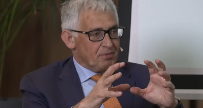 Piero Cipollone, miembro del Comité Ejecutivo del BCE, hablando sobre el euro digital.