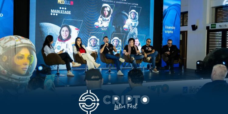 ponentes de la charla sobre Bitcoin: adopción y usabilidad en LATAm durante el evento Cripto Latin Fest 2025 en medellin