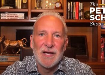 Peter Schiff hablando en su canal de YouTube.