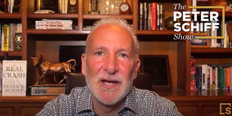 Peter Schiff hablando en su canal de YouTube.