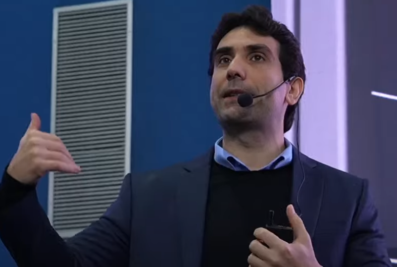 Gabriel Galípolo, presidente del Banco Central de Brasil habló sobre las CBDC en el evento Blockchain in Rio.