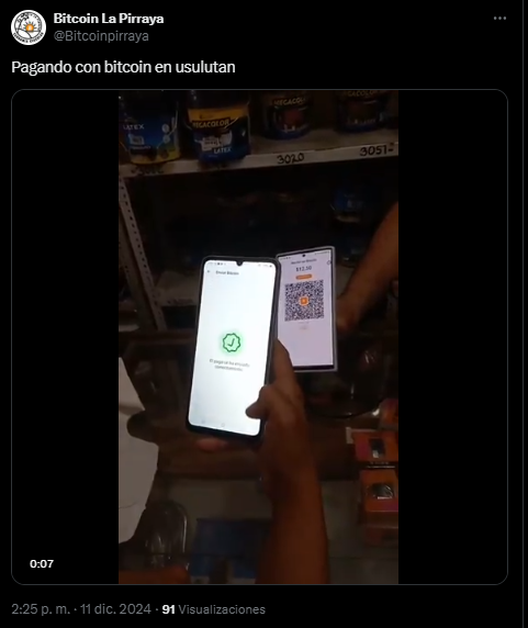 Pago con bitcoin en Isla La Pirraya de El Salvador.
