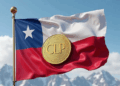 Una bandera de Chile y sobre ella una moneda con las siglas CLP.