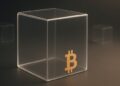 Un cubo transparente con el símbolo de Bitcoin