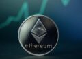 ETH con gráficas en el fondo.