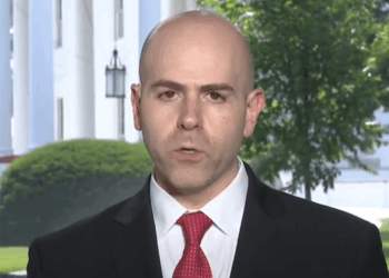 Stephen Miran nuevo gobernador de la FED de Estados Unidos.