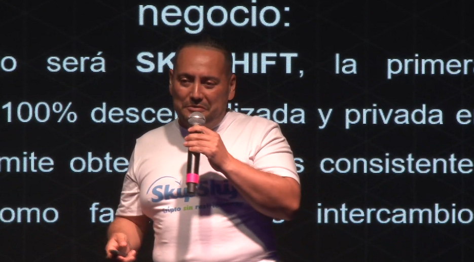 Daniél Andrés Peláez en LaBitConf.