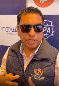 Fernando Cruz da su testimonio a CriptoNoticias en la Copa Bitcoin de Huanchaco, Peru