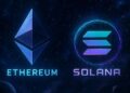 Logos de Solana y Ethereum, uno al lado del otro, flotando en el fondo oscuro del espacio.
