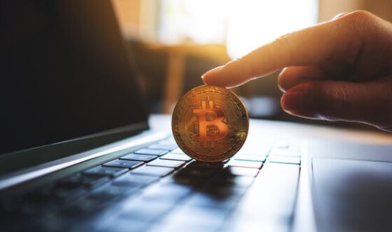 Bitcoin está camino a nuevos máximos: Grayscale 