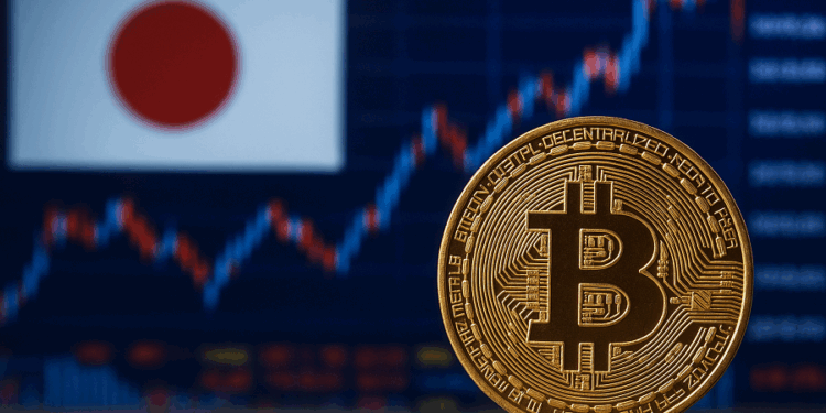 Imagen realista que muestra una moneda dorada de Bitcoin en primer plano, enfocada sobre una superficie oscura. Al fondo se distingue una bolsa de valores japonesa, con gráficos financieros ascendentes y la bandera de Japón desenfocada. Representa la conexión entre Bitcoin y el mercado financiero japonés.