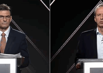 Los candidatos presidenciales de Bolivia, "Tuto" Quiroga y Rodrigo Paz, durante un debate.