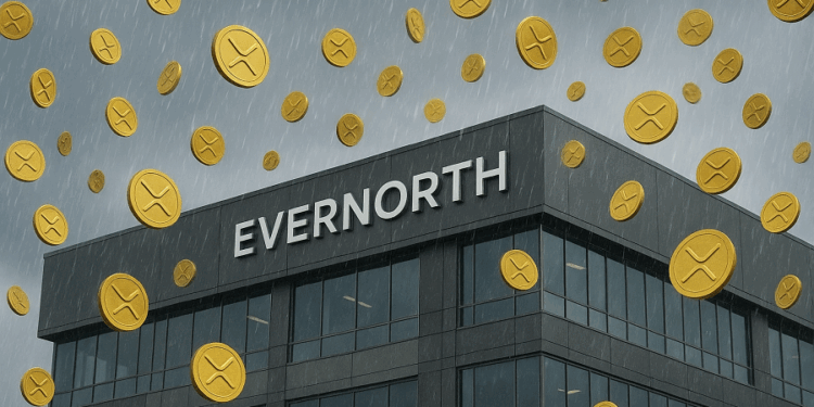Imagen realista de un edificio corporativo moderno con el letrero “EVERNORTH” en su fachada, mientras una lluvia de monedas doradas de la criptomoneda XRP cae desde el cielo sobre el edificio, bajo un cielo nublado gris.
