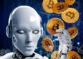 Robot sujetando una moneda física de bitcoin dorada, con otras monedas alrededor..