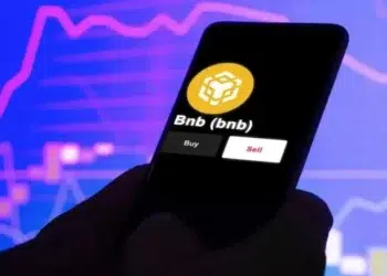 Logo de la moneda BNB en un smartphone.