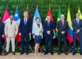 Foto en la XLIII Reunión de Presidentes de Bancos Centrales de América del Sur.