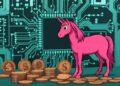 Un unicornio rosado junto a monedas doradas con el símbolo de dinero, junto a un fondo tecnologico.