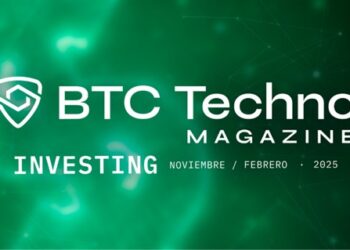 Logo de BTC Techno Magazine con el nombre de su edición Investing, en color blanco, sobre fondo verde difuminado.