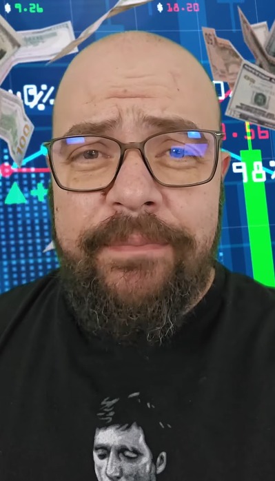 Screenshot of a YouTube short uploaded by analyst David Battaglia.