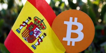 Bandera de España con el logo de BTC.