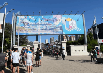 Foto de la entrada de Devconnect 2025.