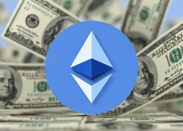Logo de Ethereum y billetes de dólares