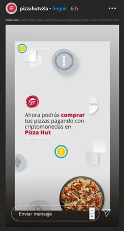 Historia de Instagram de Pizza Hut diciendo que puedes pagar con criptomonedas.