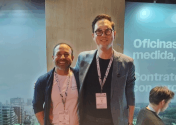 De izquierda a derecha, Jeremy Almond y Jonathan Chester.