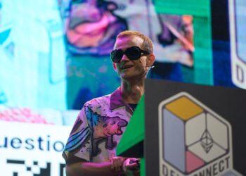 Vitalik Buterin se presenta en la Devconnect de Buenos Aires.