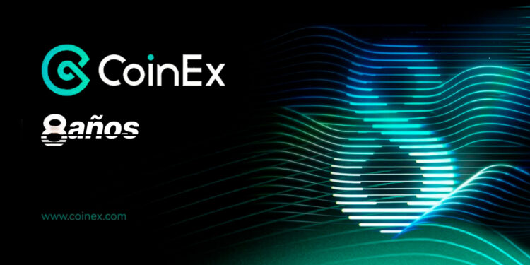 Destacda de los 8 años de CoinEx con su logo, y un gran 8 a la derecha