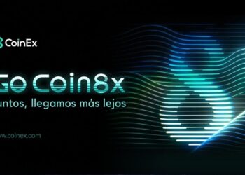Promoción de la campaña “Go Coin8x” de CoinEx con un número 8 de aspecto moderno del lado derecho sobre fondo negro.