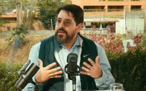 Asdrubal Oliveros, economista venezolano, en una entrevista.