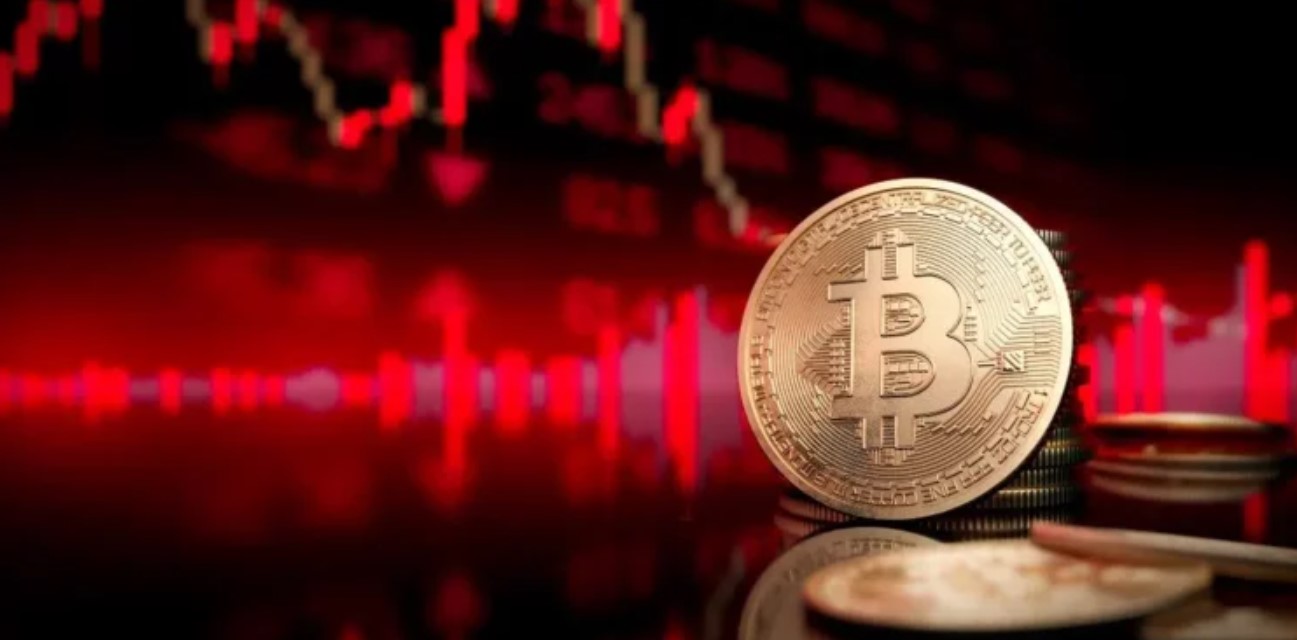 Por qué cayó bitcoin ahora? Hay 2 factores que vienen desde Asia