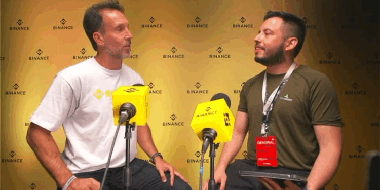 Andrés Ondarra, gerente de Binance, entrevistado por Nicolás Antiporovich, periodista de CriptoNoticias.