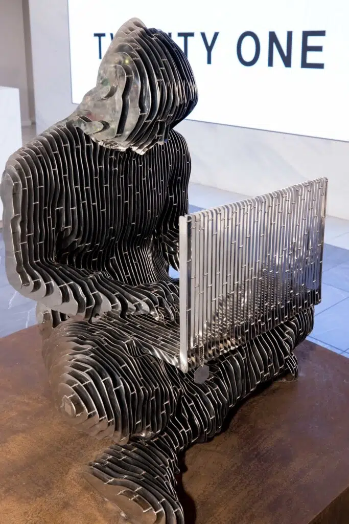 satoshi-nakamoto-estatua-nyse--683x1024.jpeg.webp