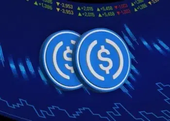 Fichas de color azul con el logo de USDC.