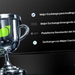 Copa trofeo de Bitunix 2025 plateada, con los nombres de los premios recibidos en 2025