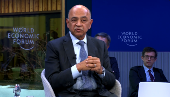 Imagen del CEO de IBM en una conferencia del Foro de Economía Mundial.
