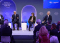 Brian Armstrong y Brad Garlinhouse del ecosistema de las criptomonedas, como parte de los panelistas que hablaron en Davos sobre la tokenización.