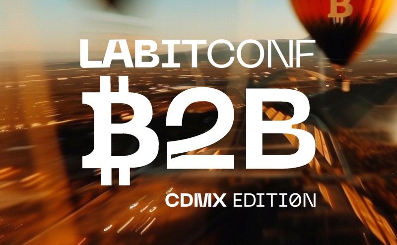 Gráfico de texto para LABITCONF B2B CDMX Edition, con letras blancas en negrita y un fondo urbano difuminado con un globo aerostático que lleva el símbolo de Bitcoin.