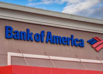 Fotografía de fachada del Bank of America.