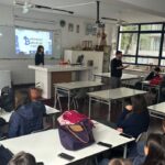 Fotografía de clases del proyecto Escuelas y Bitcoin en ediciones pasadas.