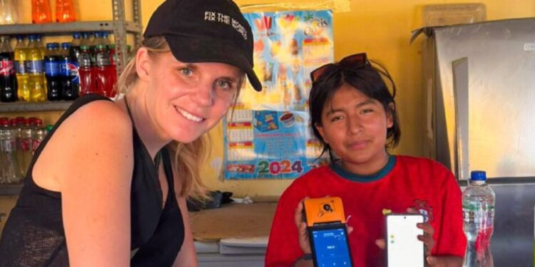 Fotografía de Matilda Malmgren en un negocio en Perú.