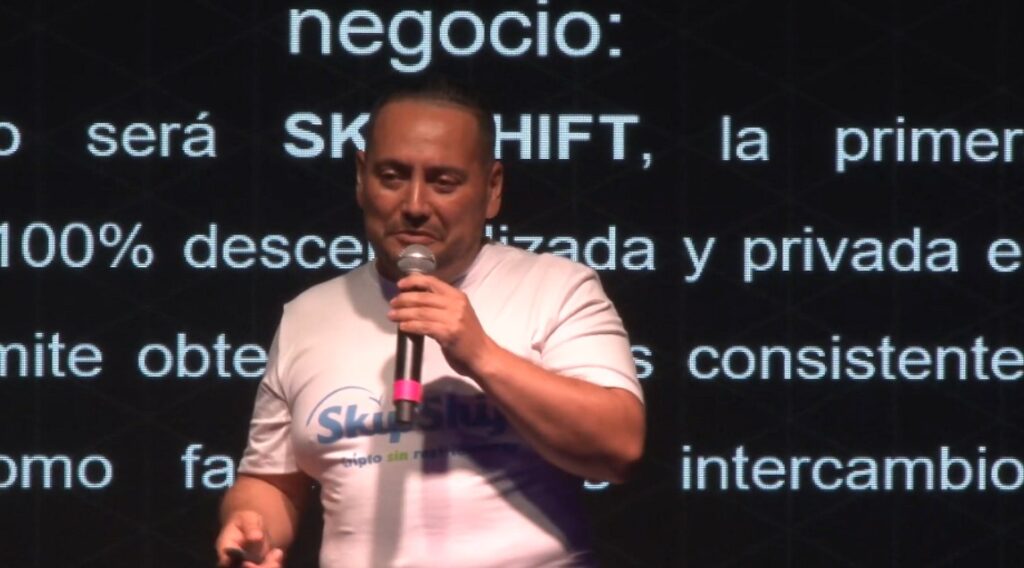 Daniél Andrés Peláez en LaBitConf.