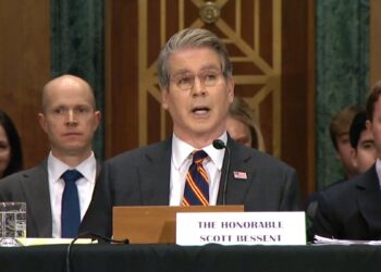 Fotografía al secretario del Tesoro de EE. UU., Scott Bessent.
